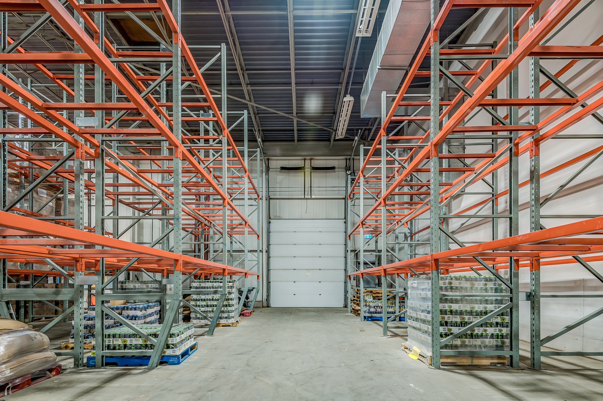 Outsourcing Warehouse Services: Streamlining Operations and Reducing Overhead Costs