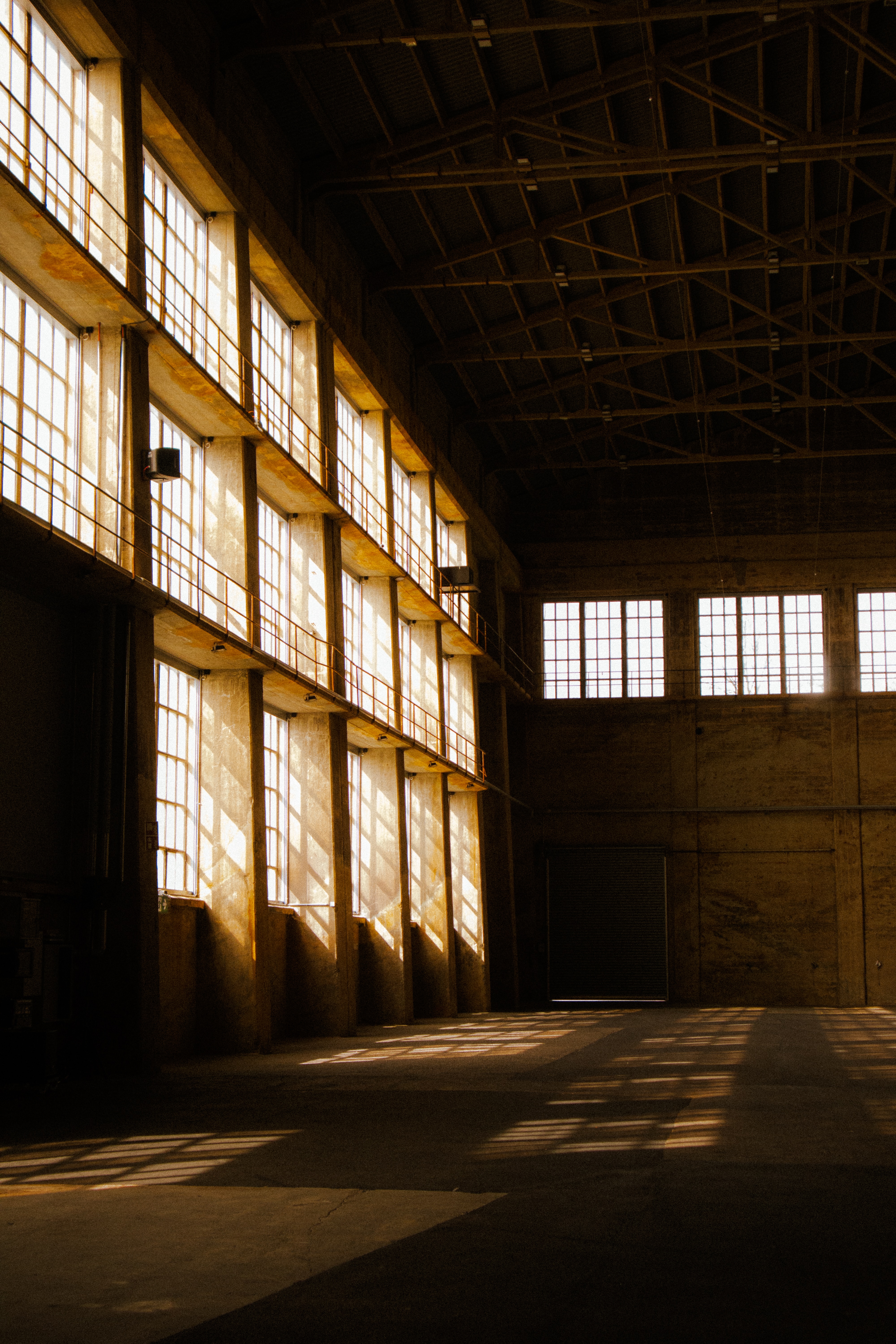 Determining Your Storage Needs: Assessing Warehouse Size